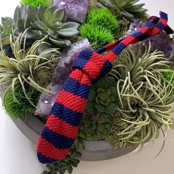 Mudpie knit blue and red stripe adjustable tie infant 12-24 months baby tie - Picture 6 of 6